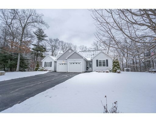 Property Photo:  3 Candlewood Dr 3  MA 01562 