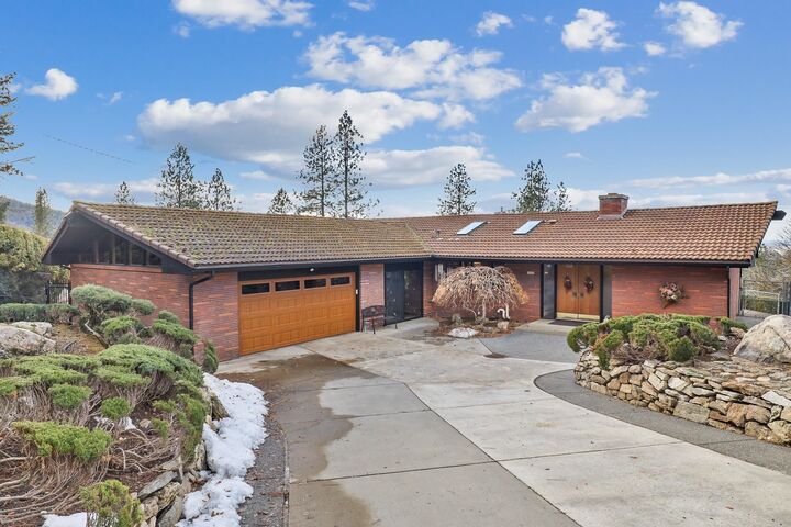 1122 S Skyline Pl  Spokane WA 99212 photo