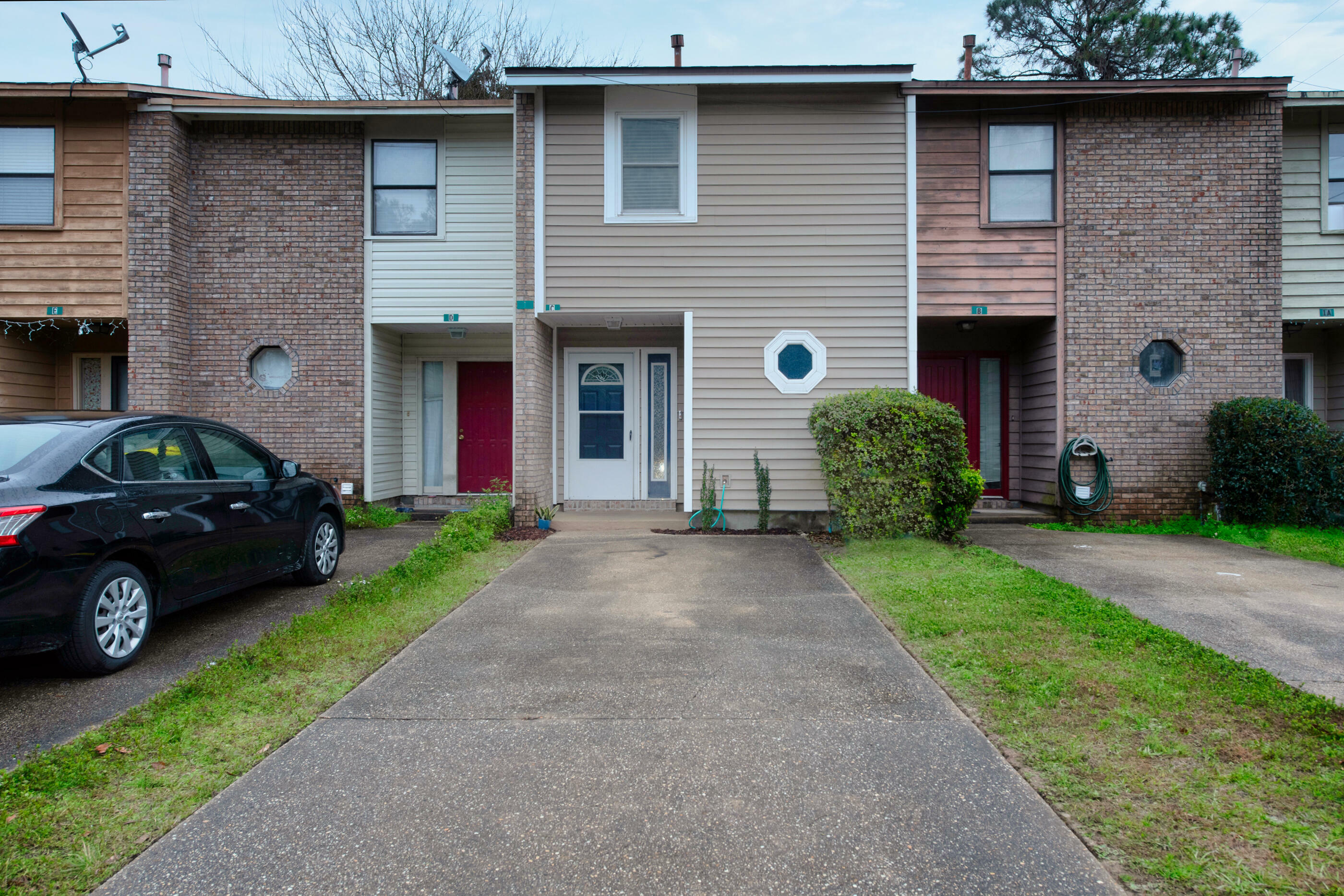 Property Photo:  1 Deal Avenue Unit C  FL 32548 