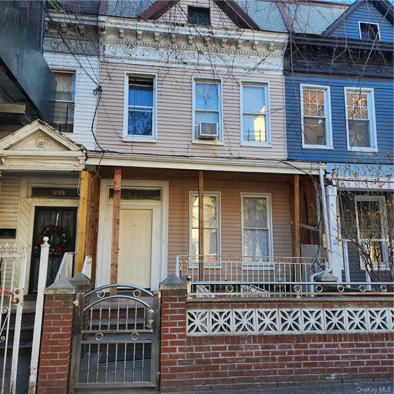 Property Photo:  1301 College Avenue  NY 10456 