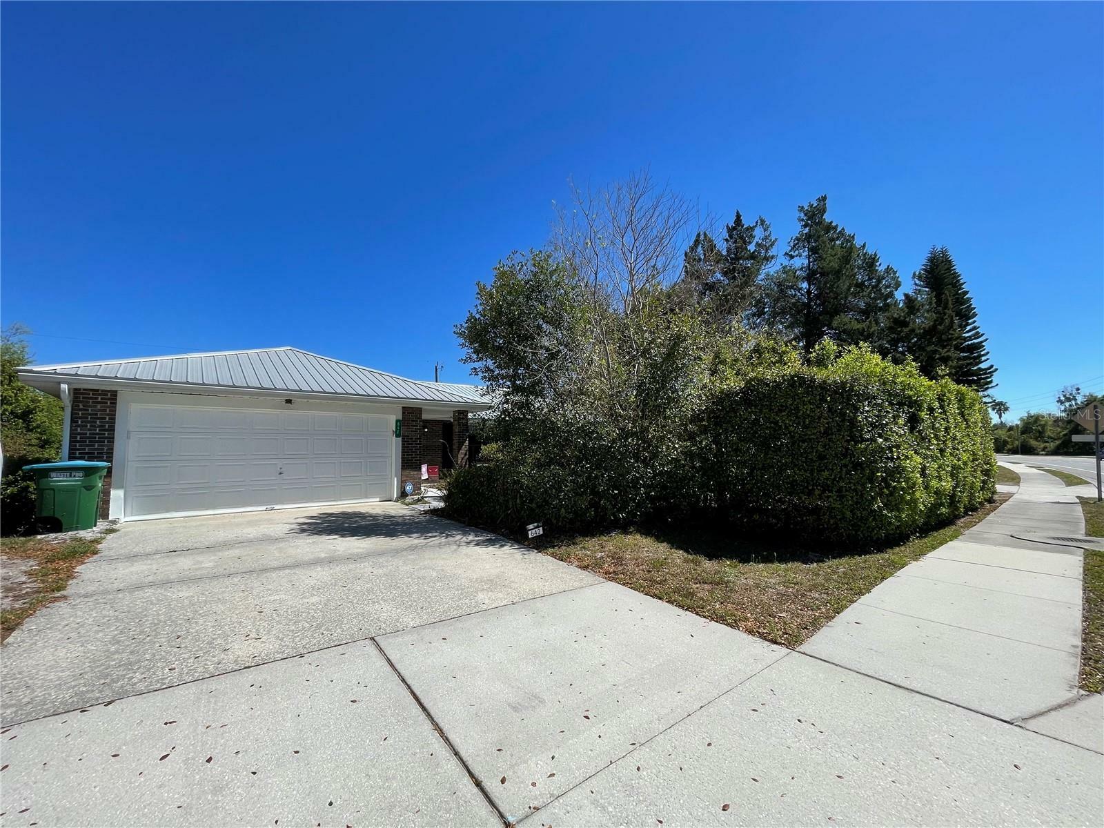 Property Photo: 642 Fort Smith Boulevard FL 32738