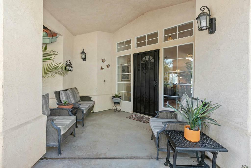 Property Photo:  9386 Spencer Court  CA 92040 