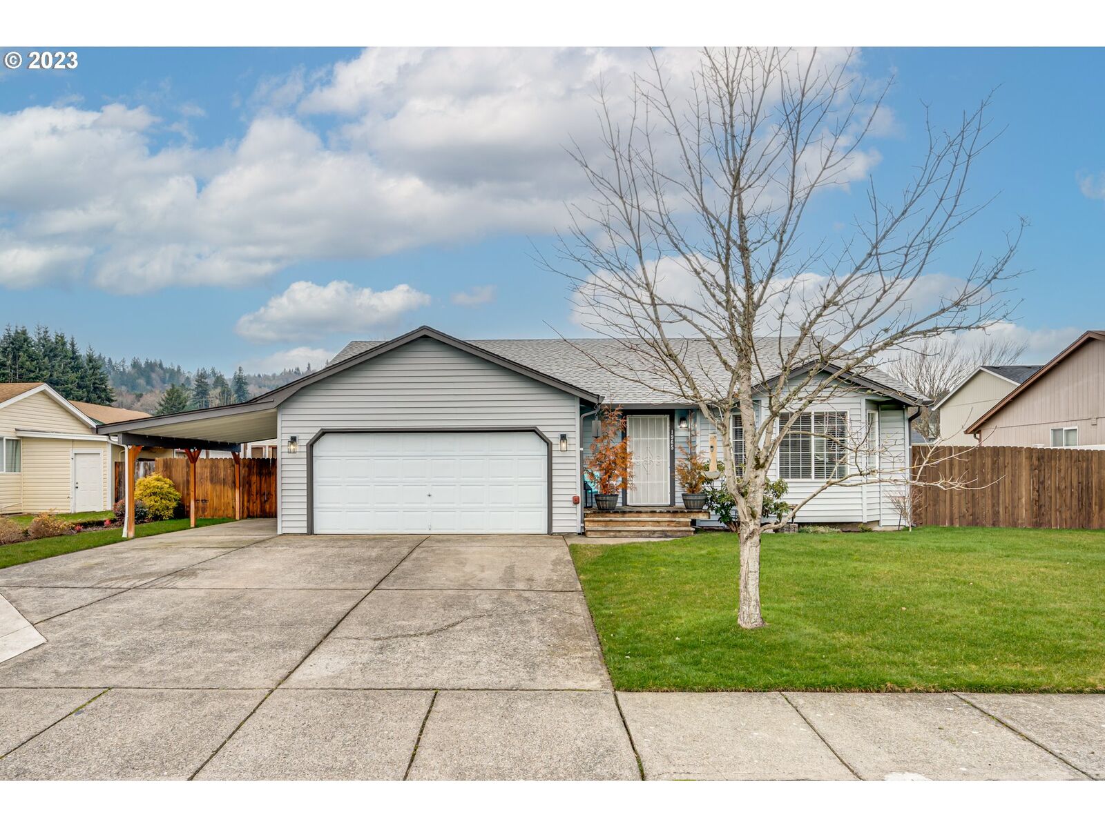 Property Photo: 1965 Whitetail Ln WA 98674
