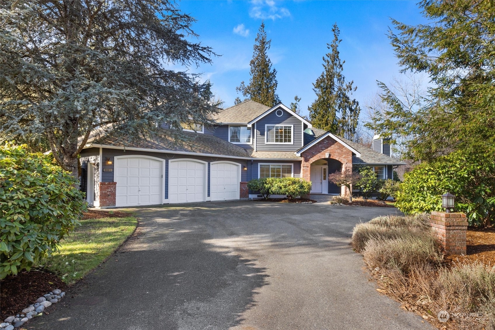 Property Photo:  18815 213th Avenue NE  WA 98077 