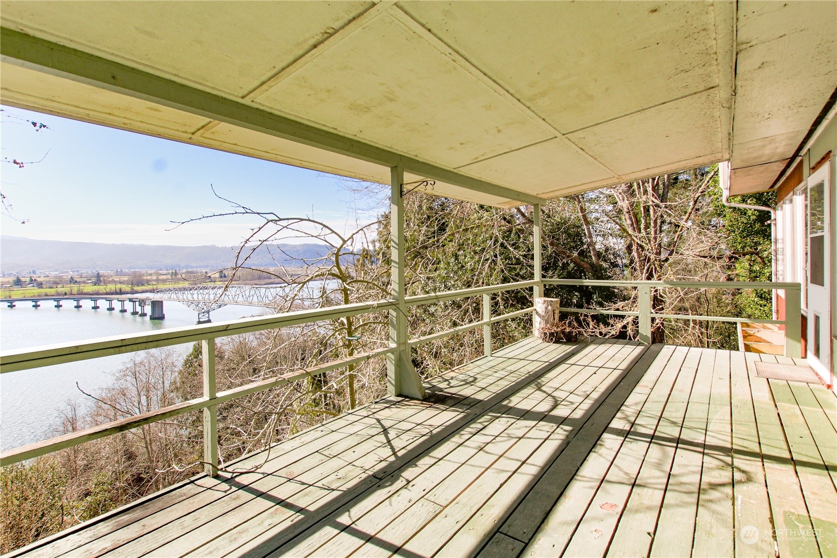 Property Photo:  520 Columbia Street  WA 98612 