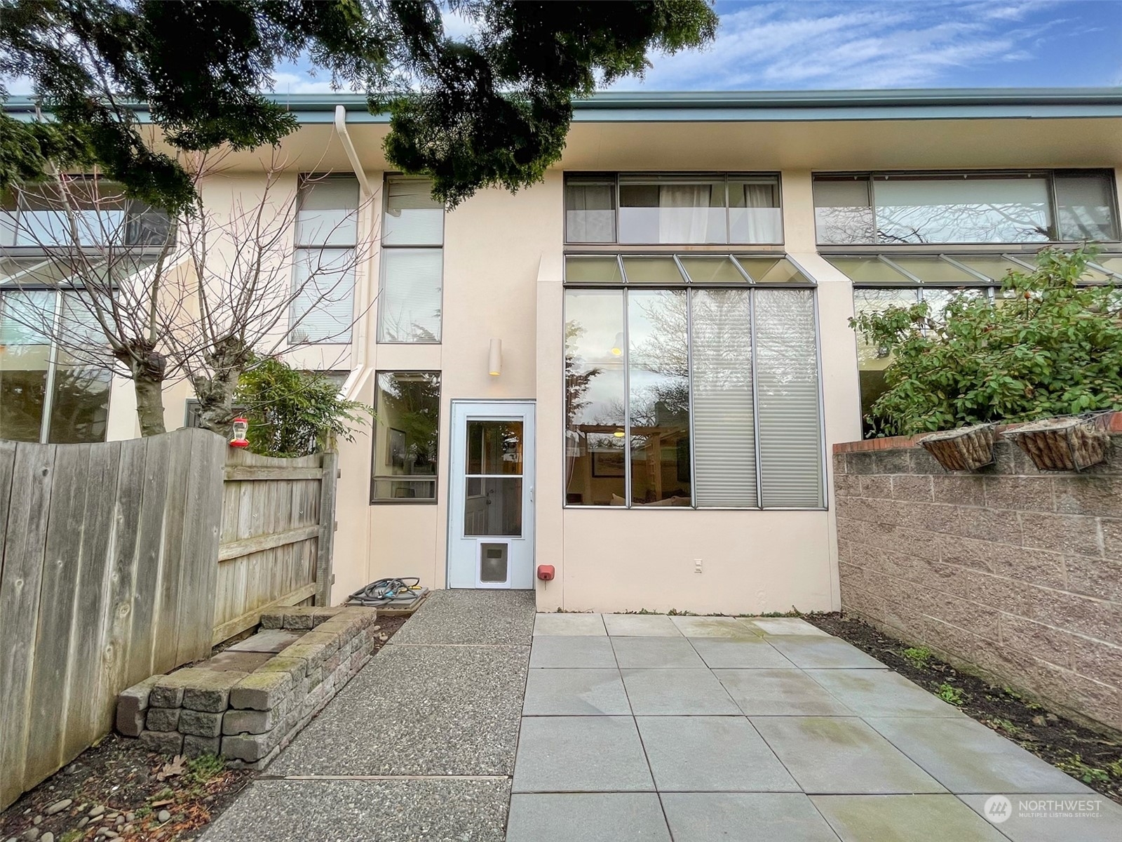 Property Photo:  300 N Sequim Avenue 14  WA 98382 