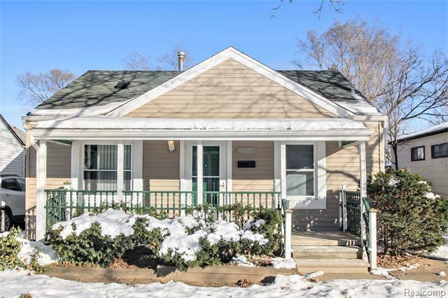 Property Photo:  9026 Beatrice Street  MI 48150 