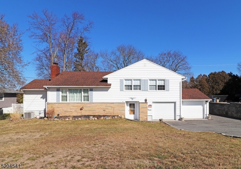 Property Photo:  16 Eberhardt Rd  NJ 07936 