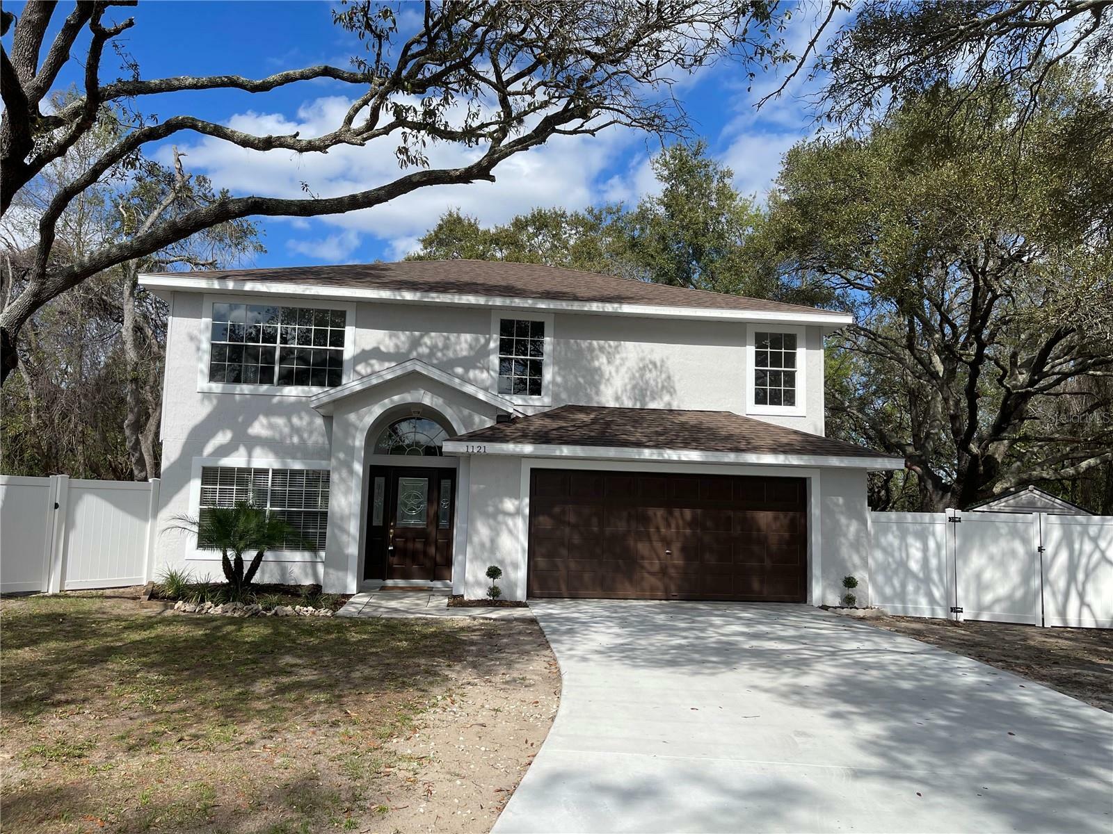 Property Photo:  1121 Maybrook Street  FL 32703 