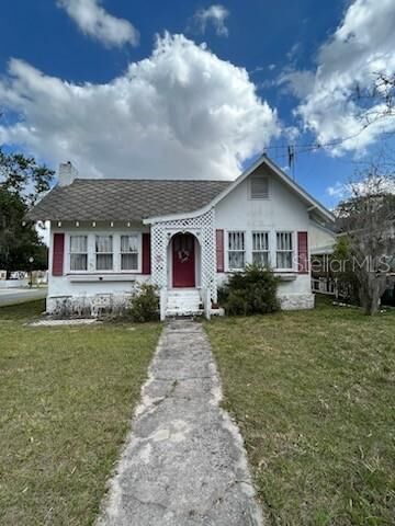 Property Photo: 1000 S 9th Street FL 34748