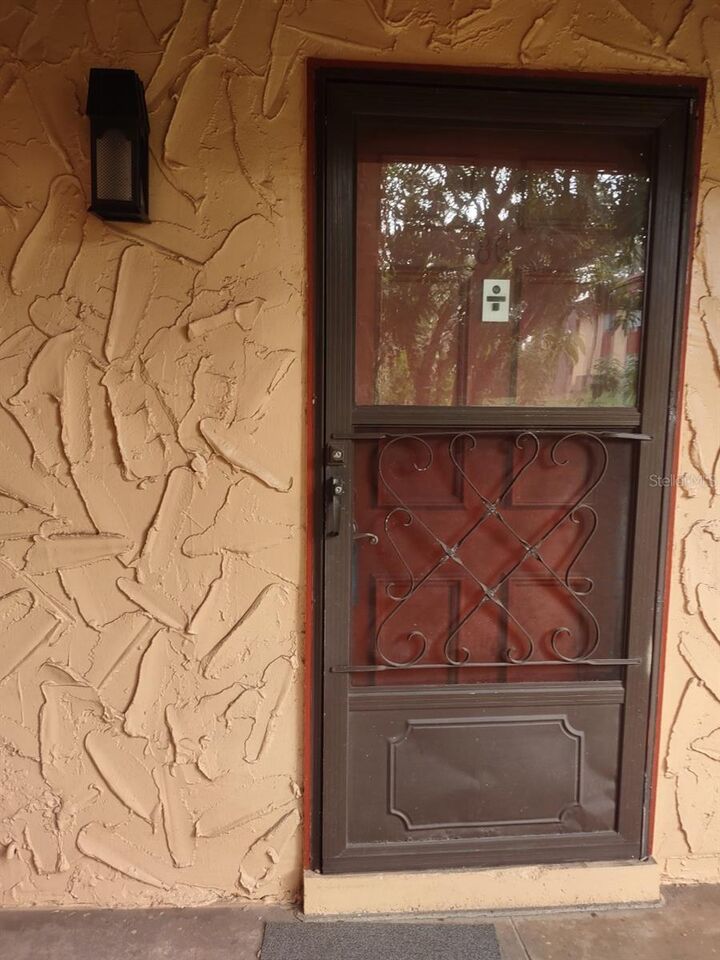 Property Photo:  2852 N Powers Drive 86  FL 32818 