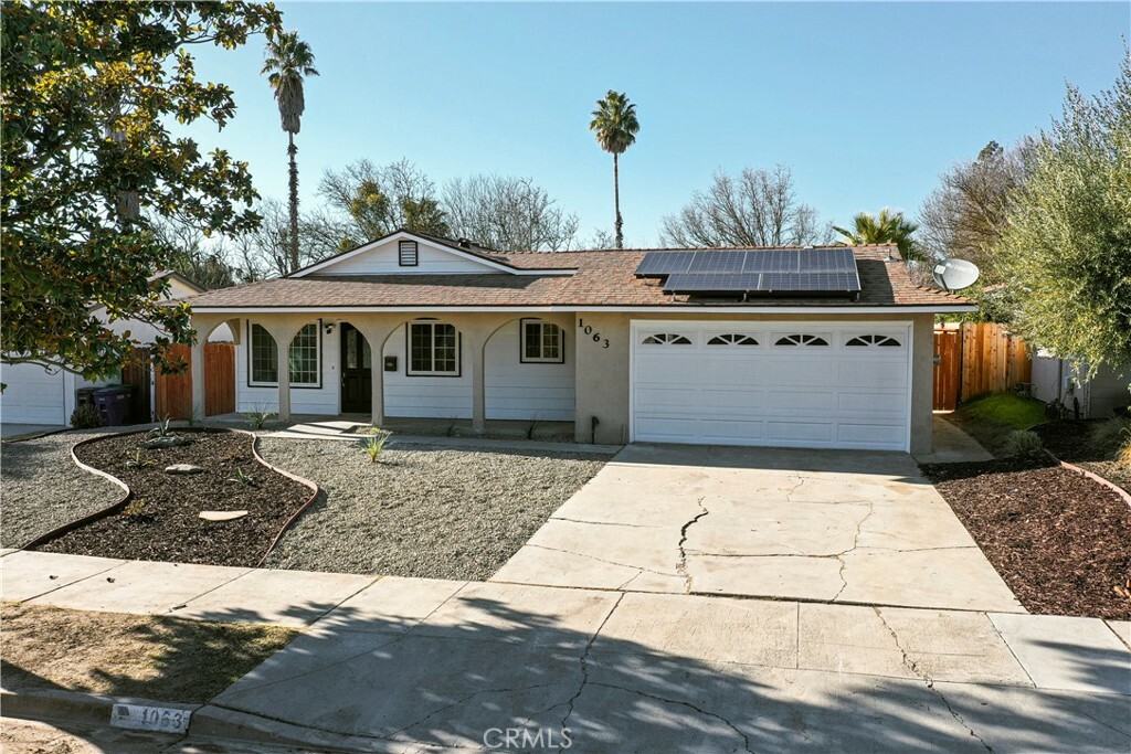 Property Photo:  1063 Sylvia Circle  CA 93446 