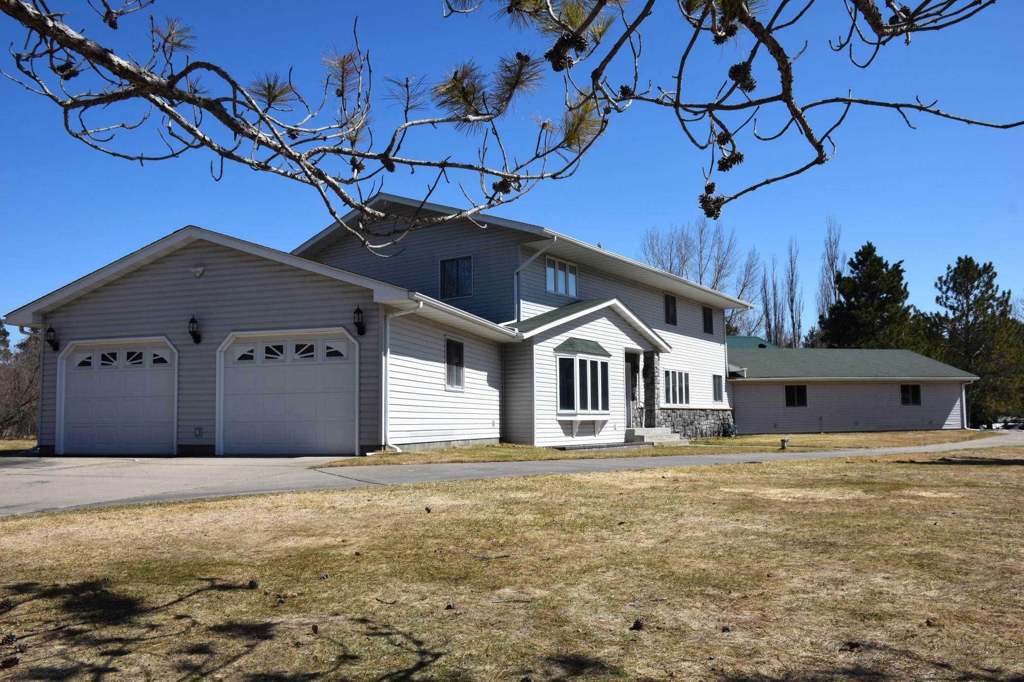 Property Photo: 3205 Greenbriar Lane NE MN 56601