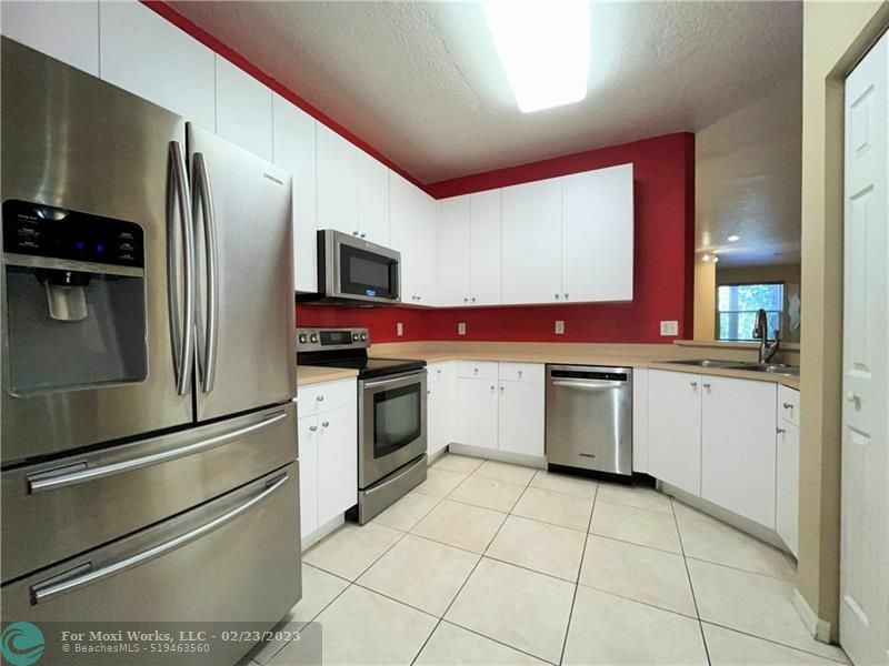 Property Photo:  2948 Crestwood Ter  FL 33063 