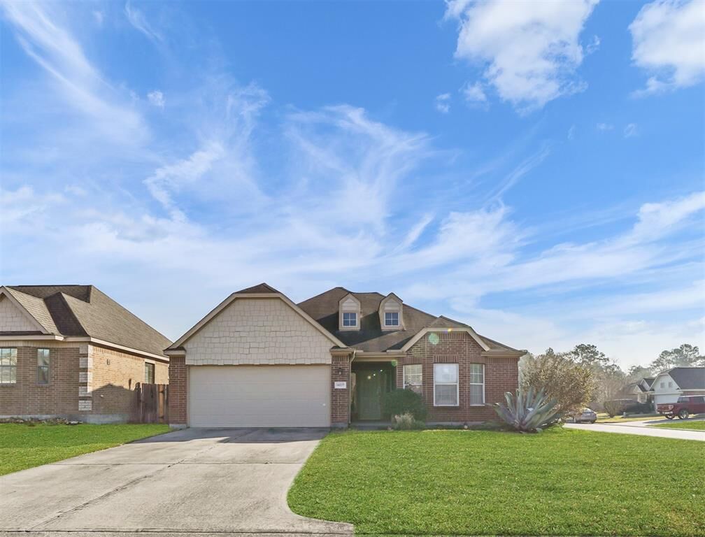 Property Photo: 10237 Forest Glade Court TX 77385