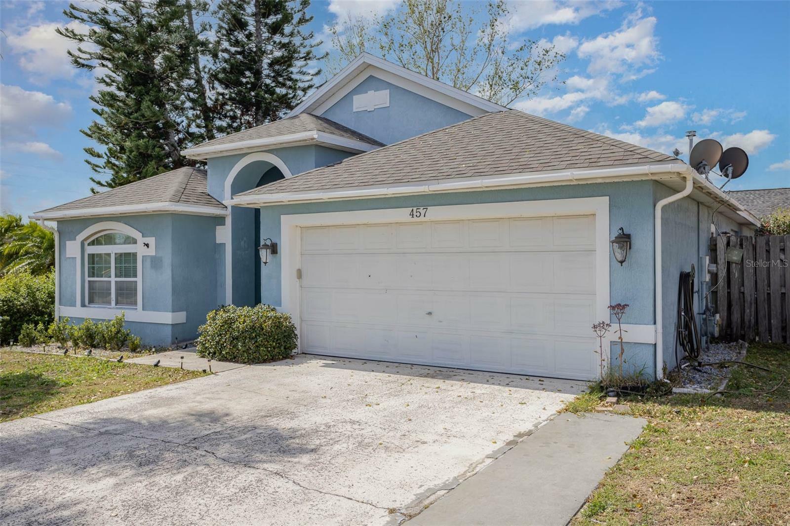 Property Photo:  457 Lady Diana Drive  FL 33837 