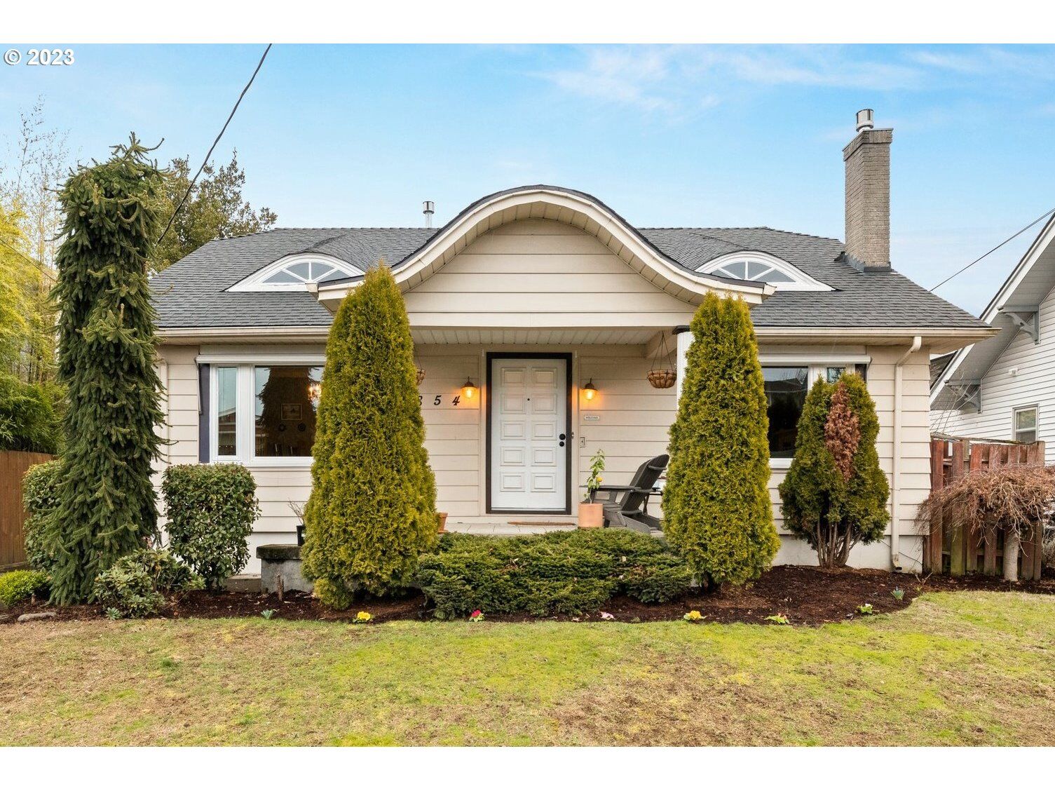 House for sale in Portland 2854 NE 55th Ave, Portland, OR 97213