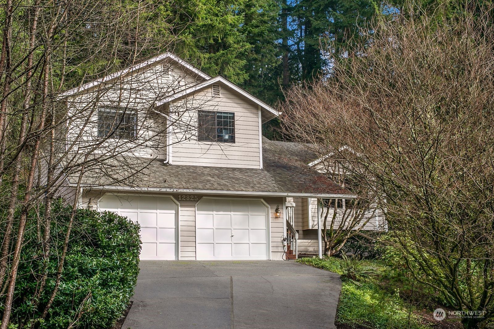 Property Photo:  12825 184th Drive SE  WA 98290 