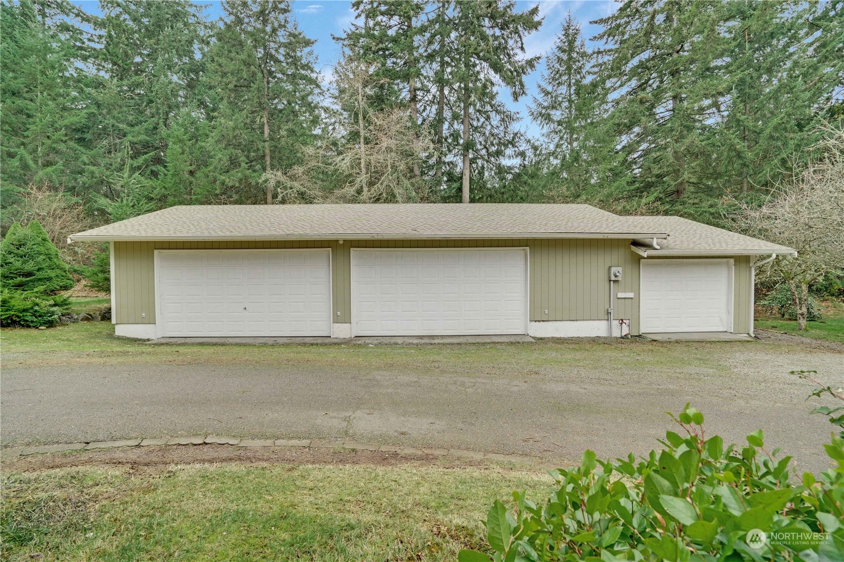 Property Photo:  869 Island Boulevard  WA 98333 