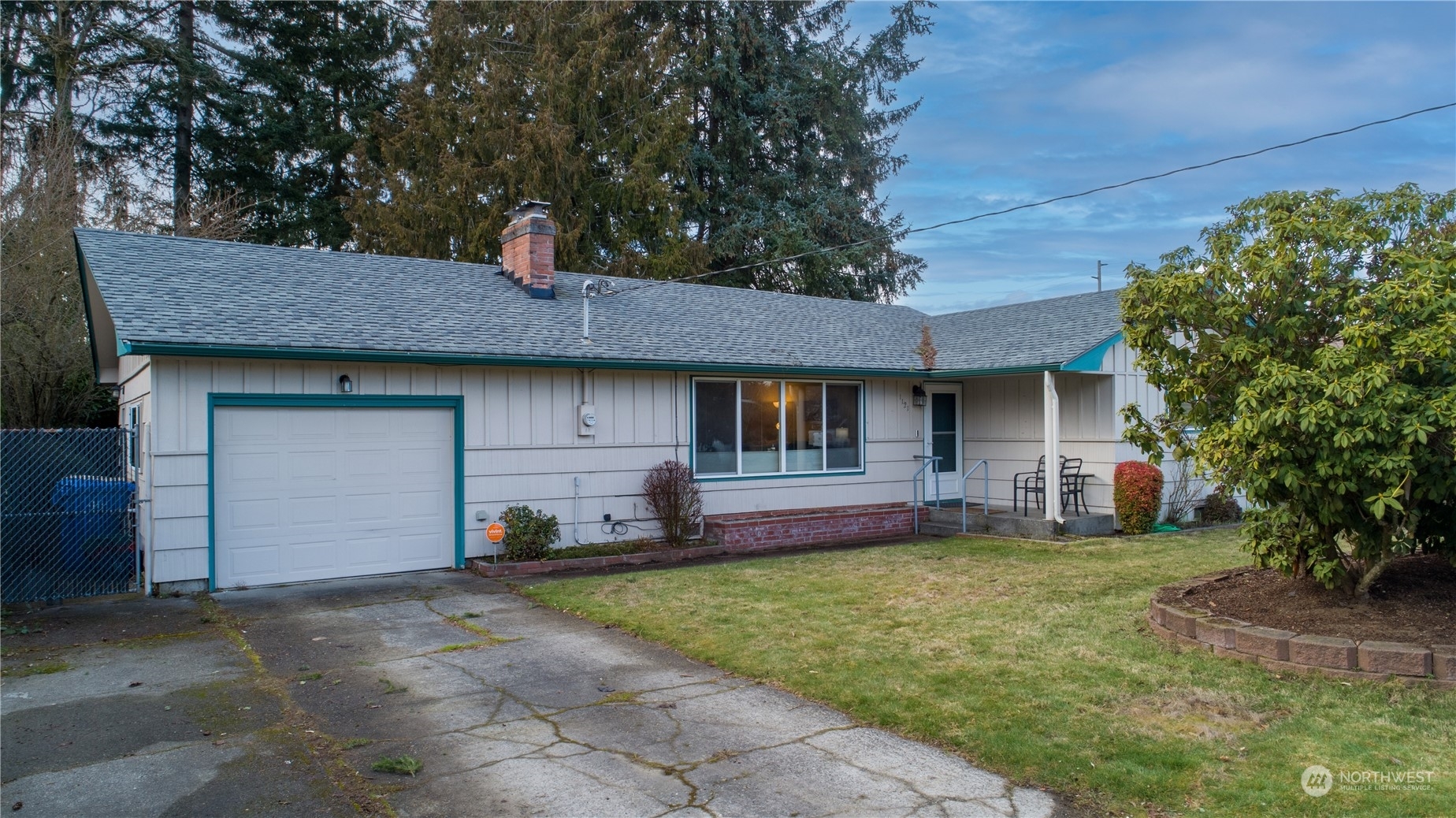 Property Photo:  1121 Hall Street SE  WA 98503 