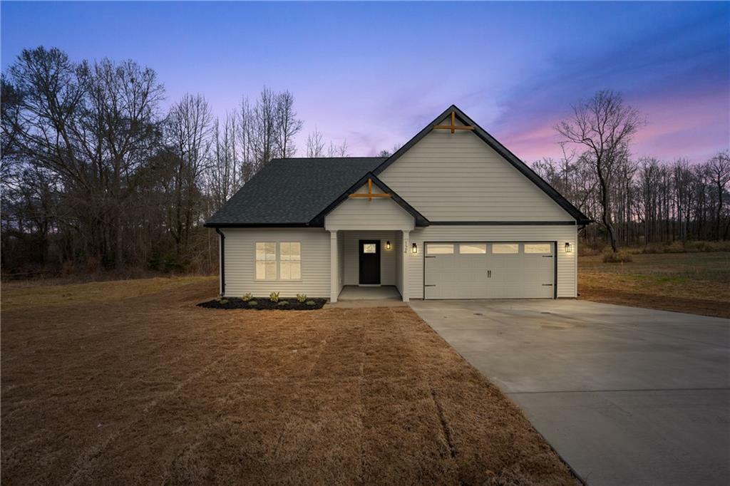 Property Photo: 124 Sheila Drive SC 29697