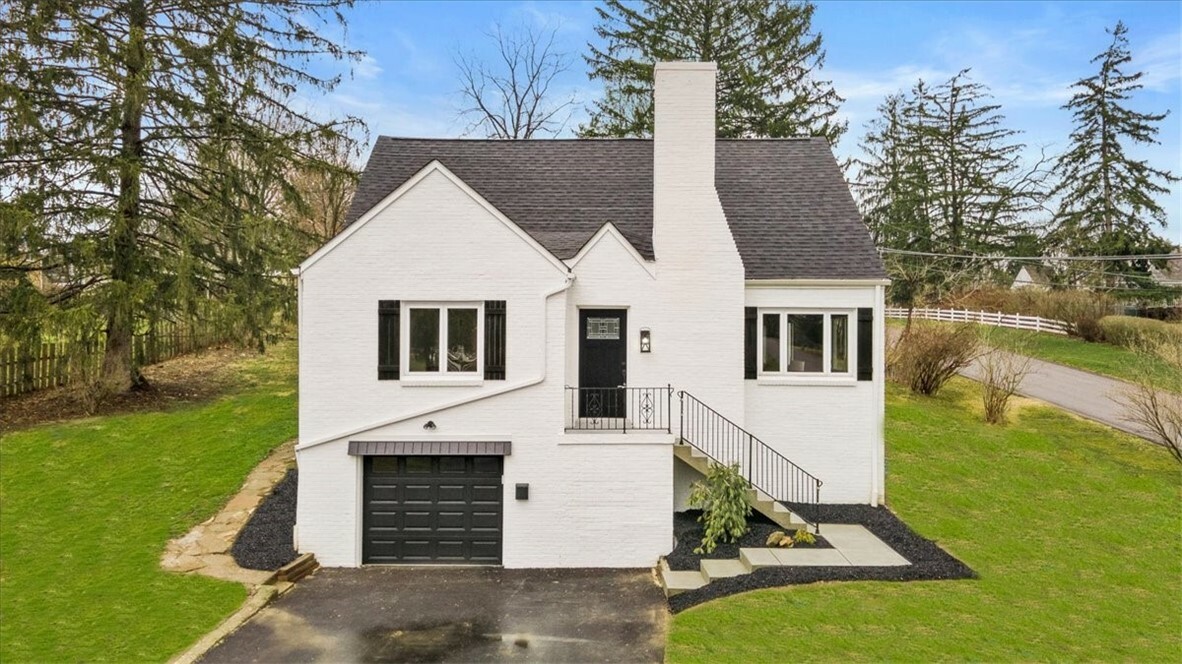 Property Photo:  341 Marbury Rd  PA 15102 