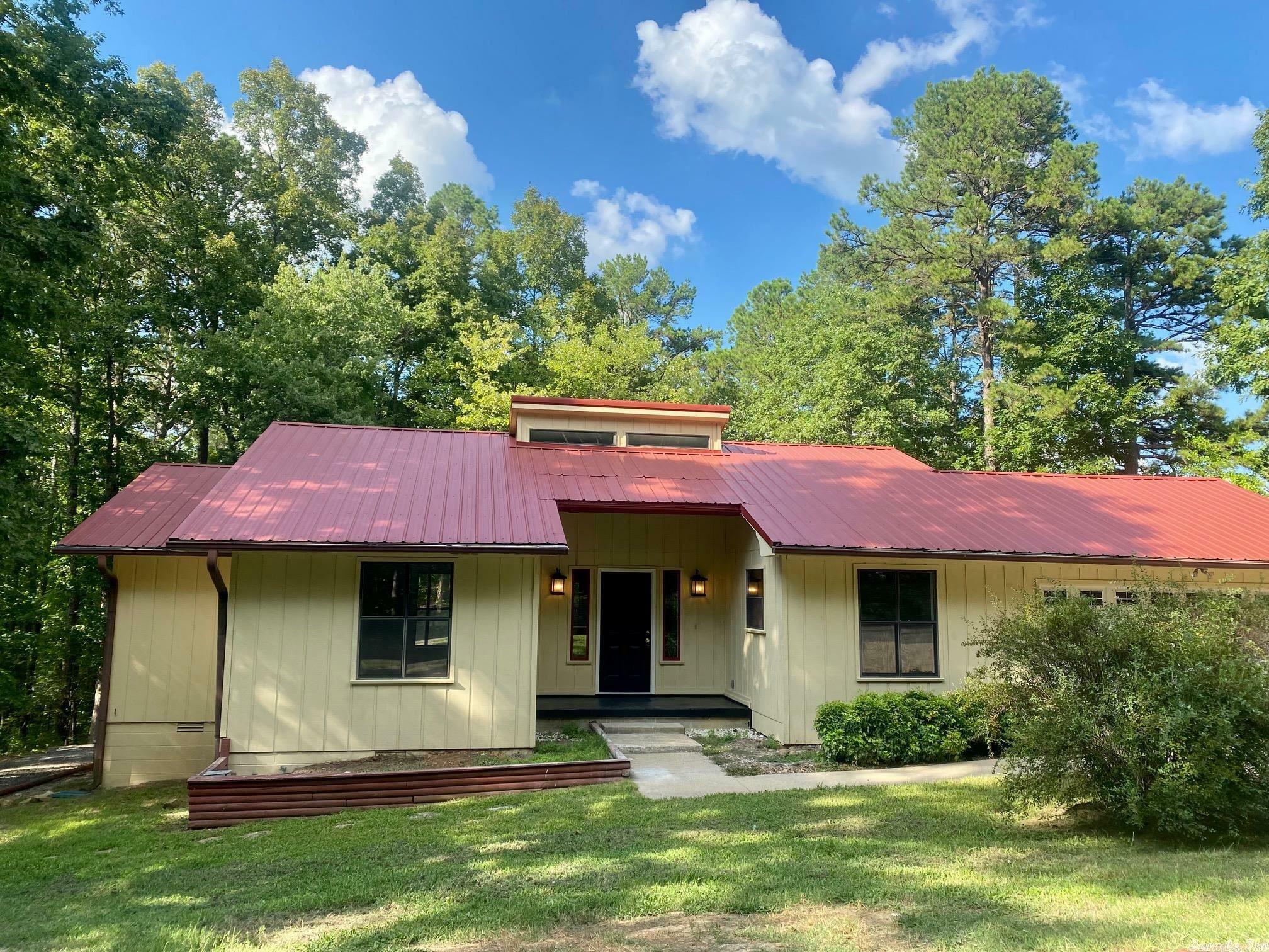 Property Photo:  110 Canterbury Road  AR 72088 