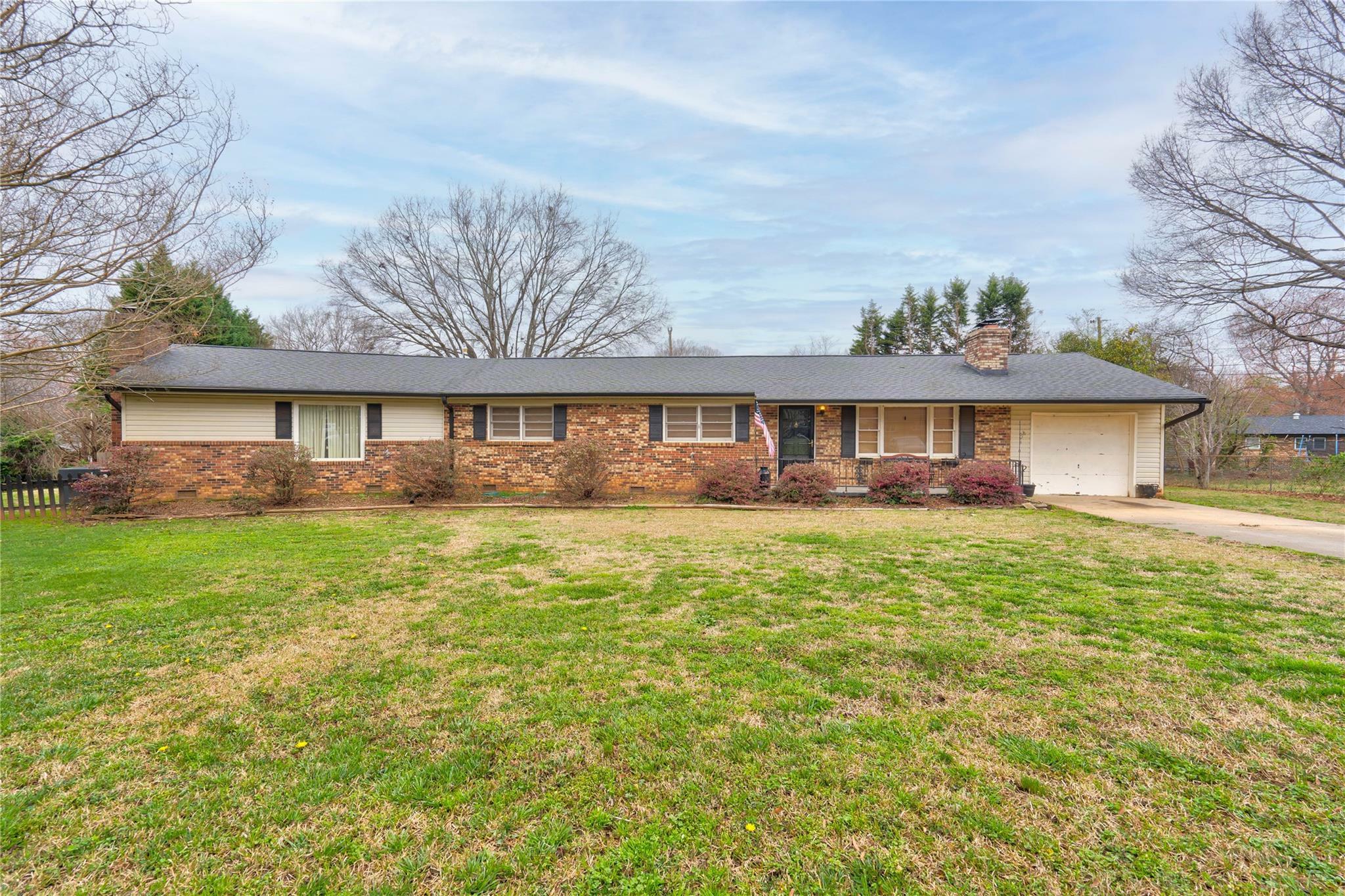 Property Photo:  4209 Glenbriar Drive  NC 28056 