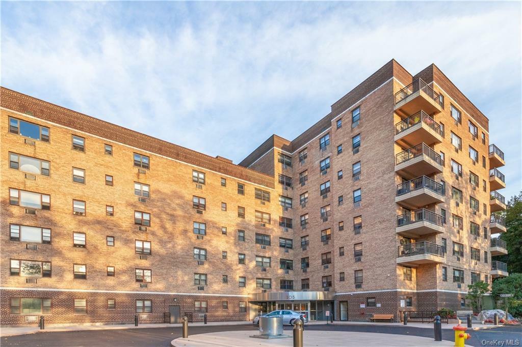 Property Photo: 505 Central Avenue 620 NY 10606