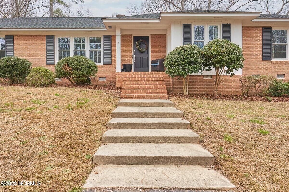Property Photo: 302 Tartan Trail NC 28387