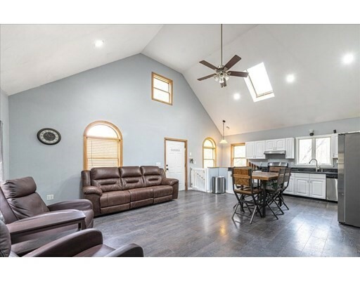 Property Photo: 38 Sylvan MA 02351