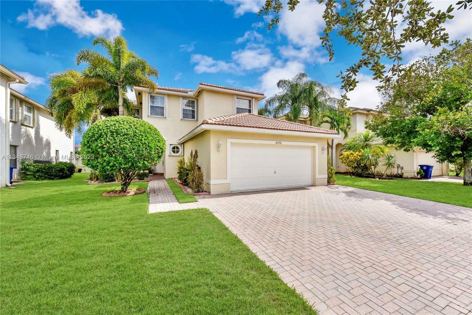Property Photo: 16392 SW 29th St FL 33027