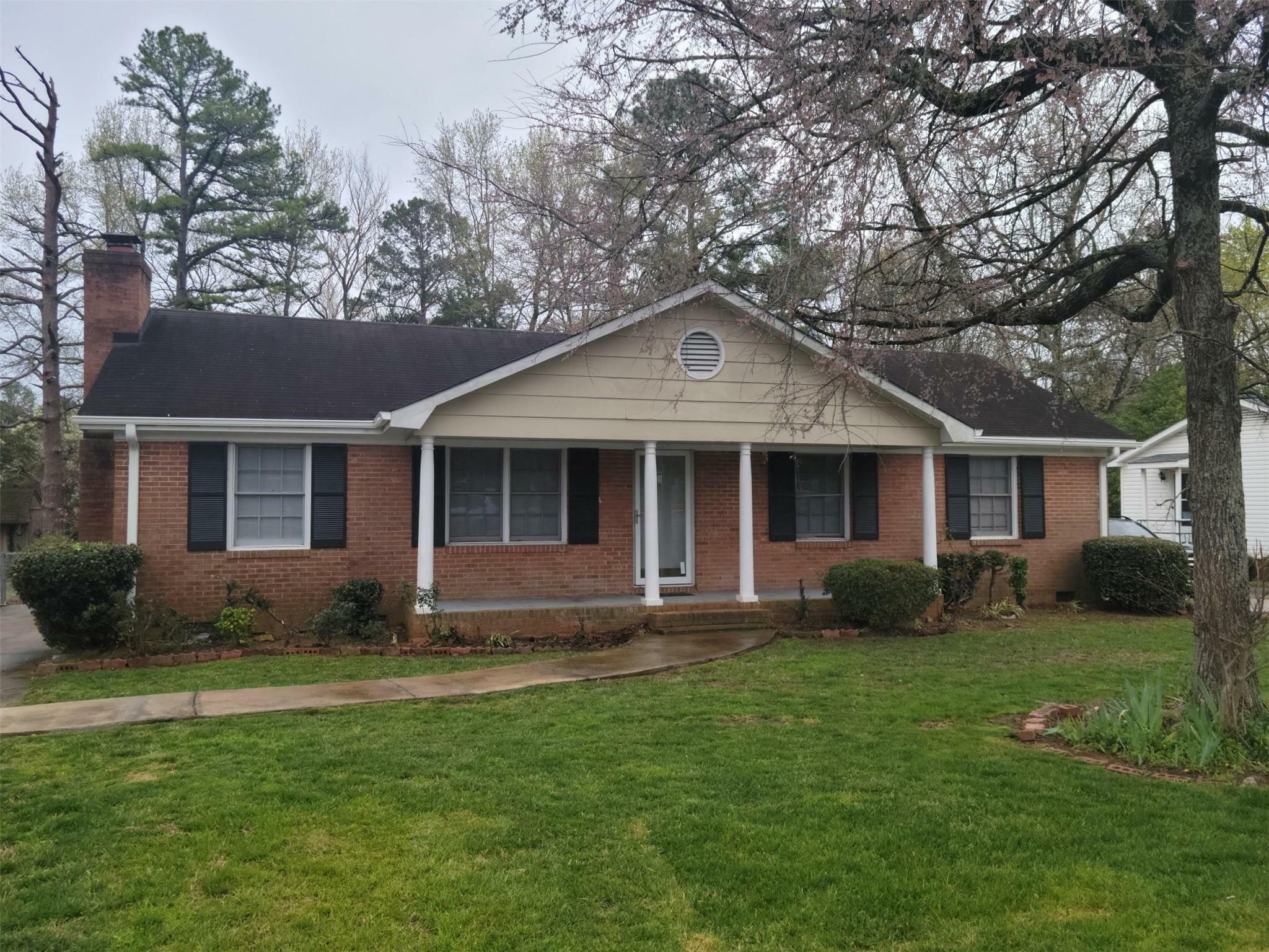 Property Photo:  7024 Idlewild Road  NC 28212 