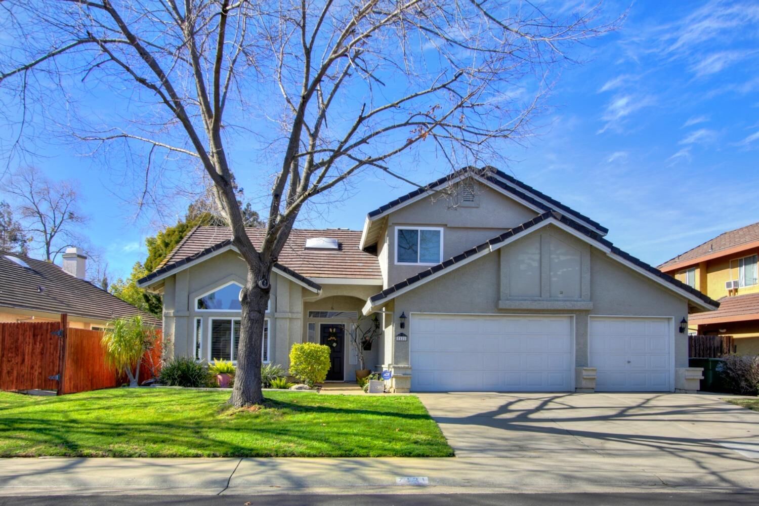 Property Photo:  7121 Beaver Falls Way  CA 95758 