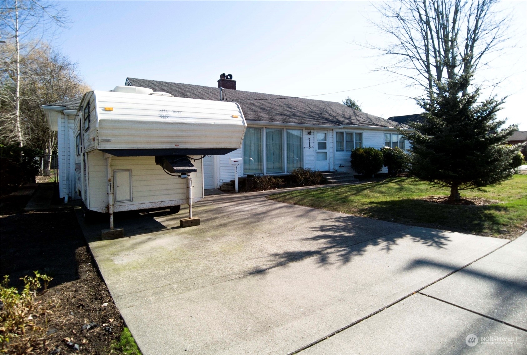 Property Photo: 715 Valley Avenue WA 98390