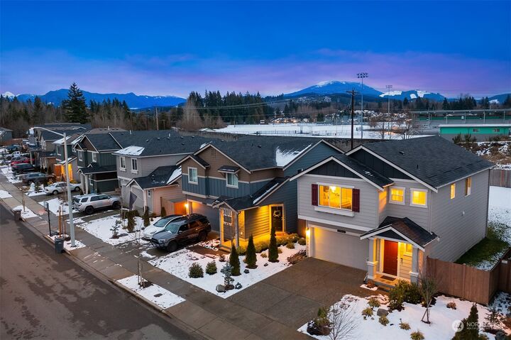 Property Photo:  17914 Maple Street  WA 98252 