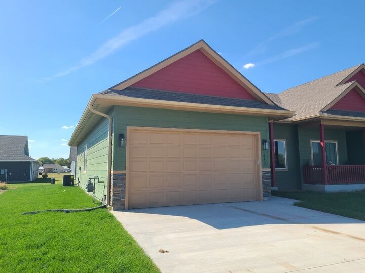 Property Photo: 419 Tomte Terrace KS 67456