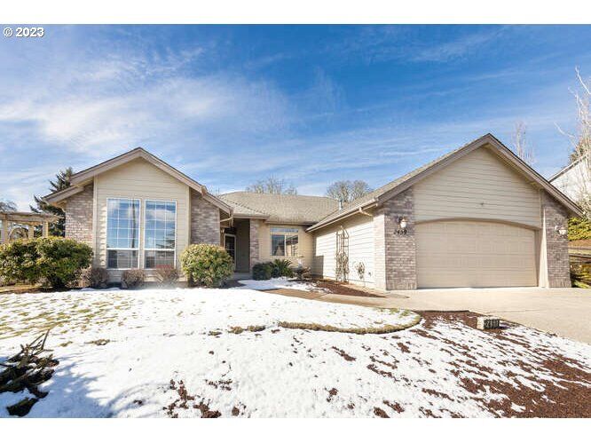 Property Photo: 2459 SW Oakwood Dr OR 97338