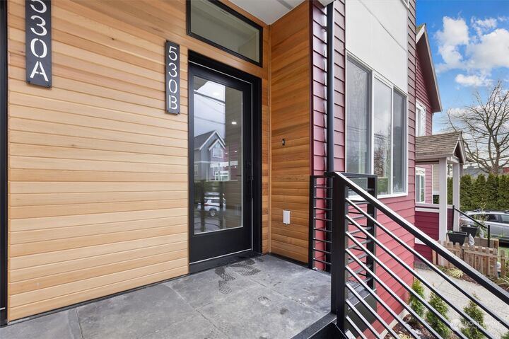 Property Photo: 530 25th Avenue S B WA 98144