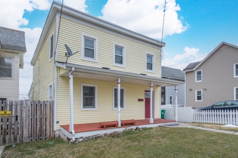 Property Photo:  33 Hamilton St  NJ 07860 