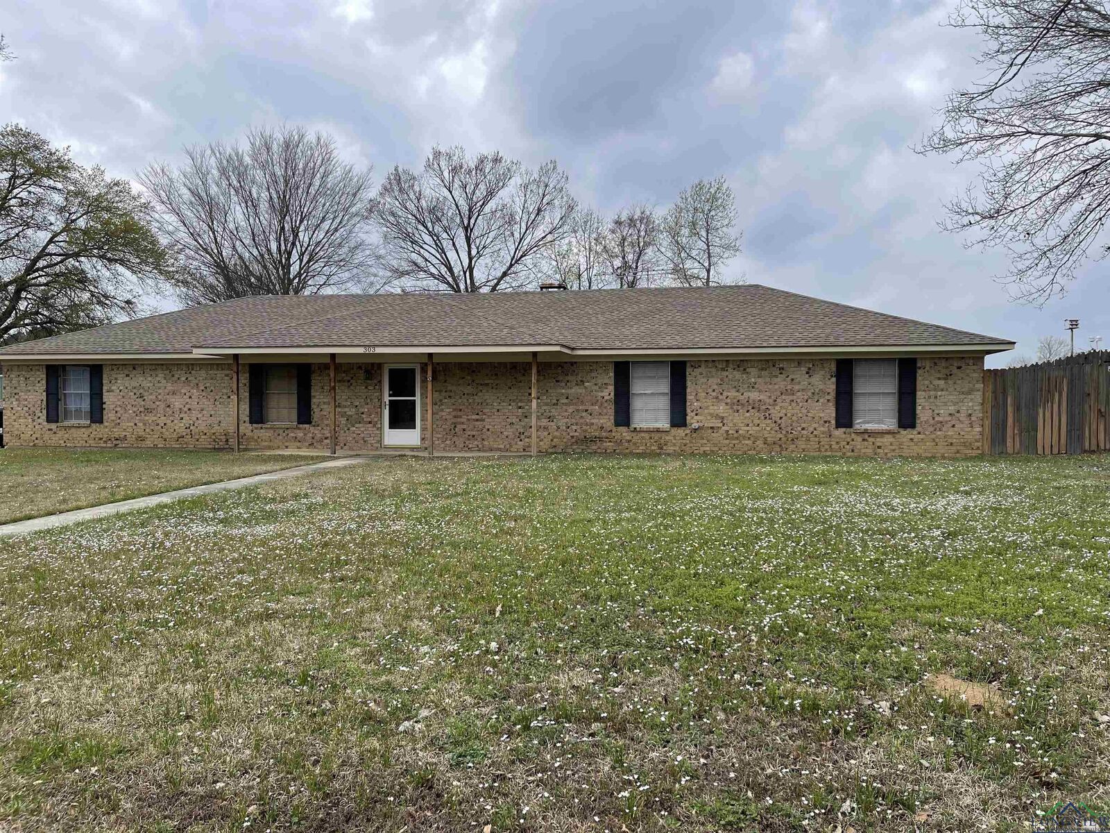 Property Photo: 303 Martin Ln TX 75633