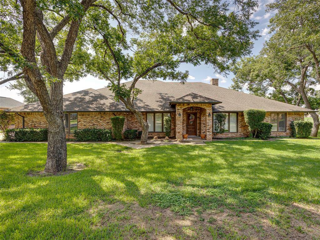 Property Photo:  5115 Wedgefield Road  TX 76049 