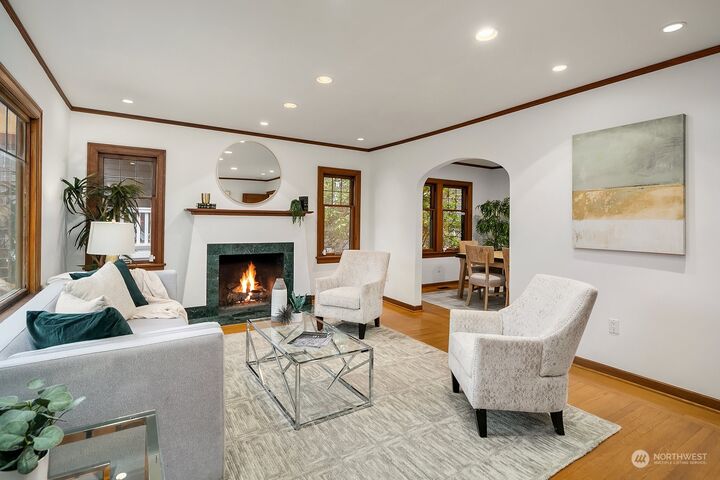 Property Photo: 4848 NE 43rd Street WA 98105