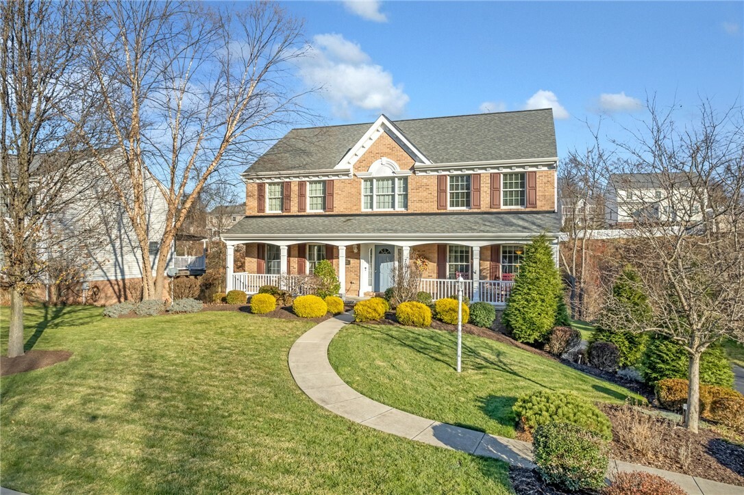 Property Photo:  7013 Pin Oak Court  PA 15136 