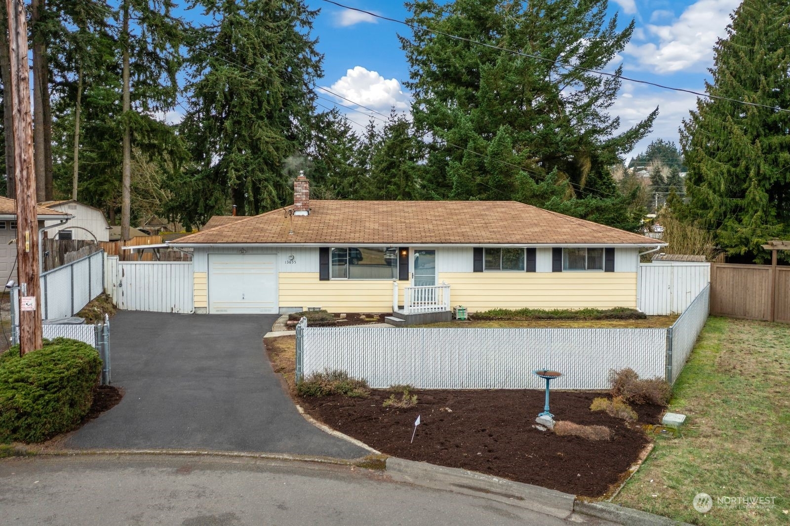 Property Photo:  13635 103rd Avenue NE  WA 98034 