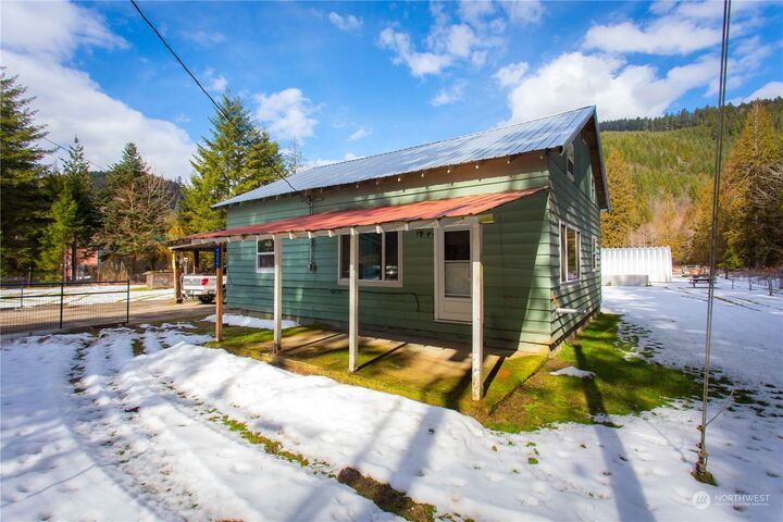 Property Photo: 46627 Giles Road WA 98241