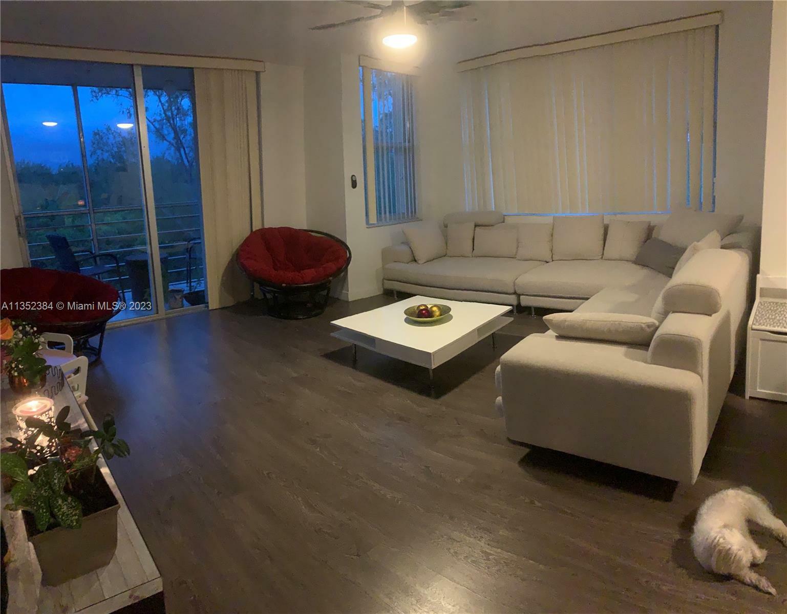 Property Photo:  17890 W Dixie Hwy 717  FL 33160 