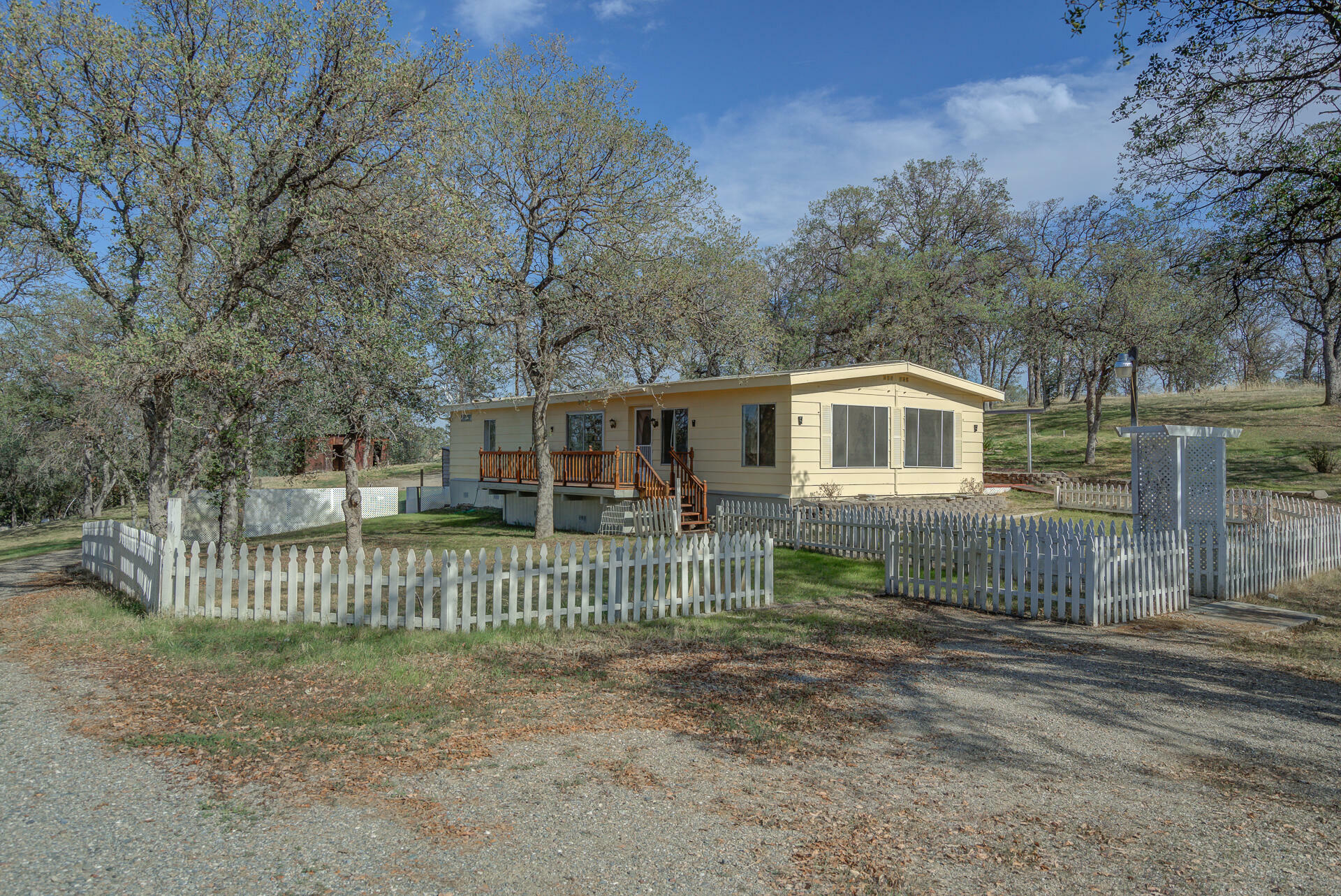 Property Photo:  15882 S Mendocino  CA 96021 