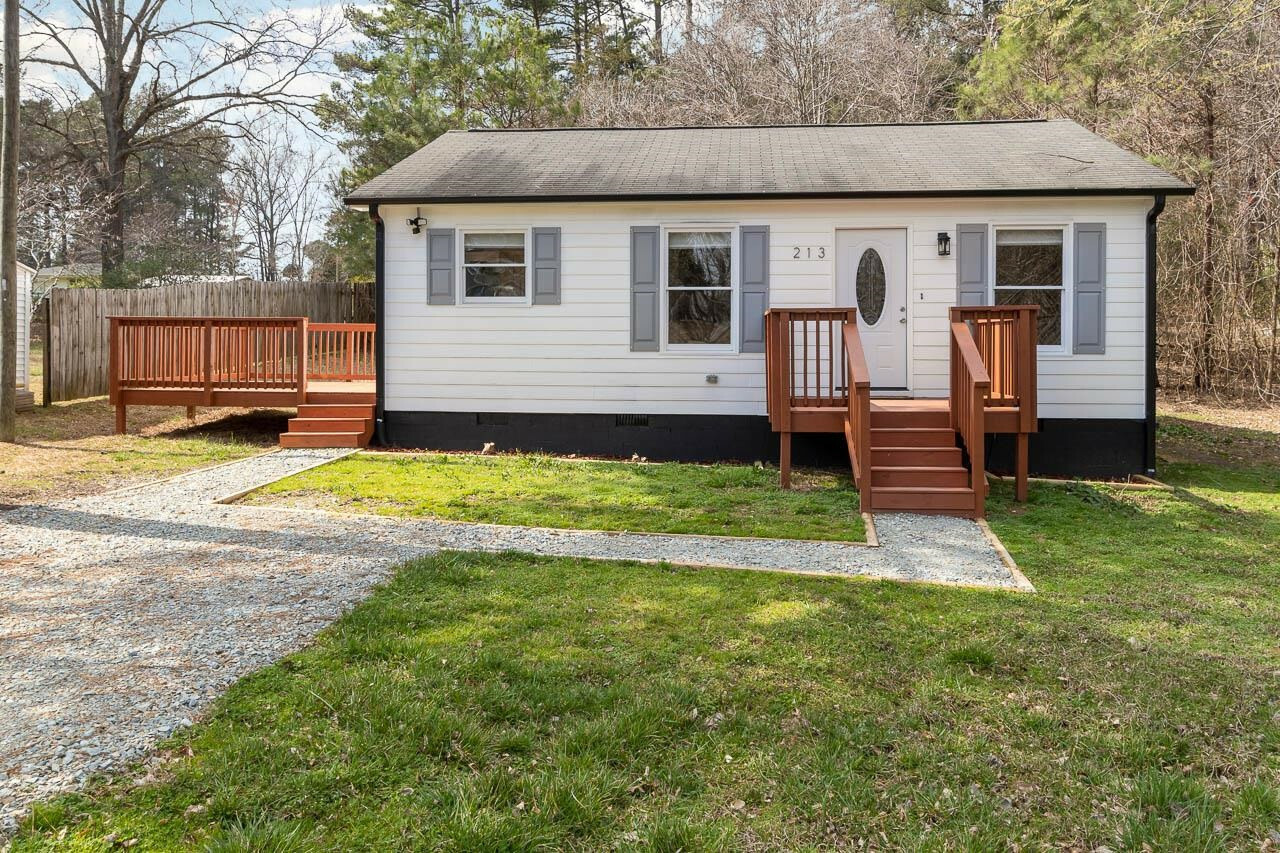 Property Photo:  213 Fountain Street  NC 27703 