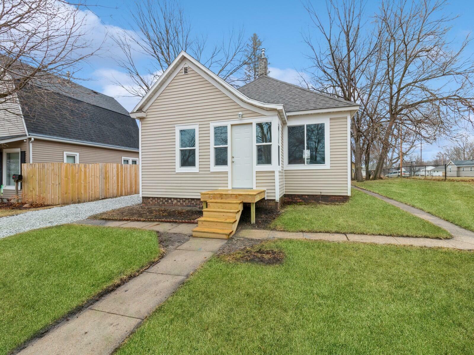 Property Photo:  211 16th Street  IA 50036 